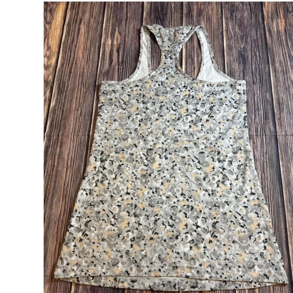 Lululemon Cool Racerback Tank Top Womens 10 Floral Print Athletic Activewear